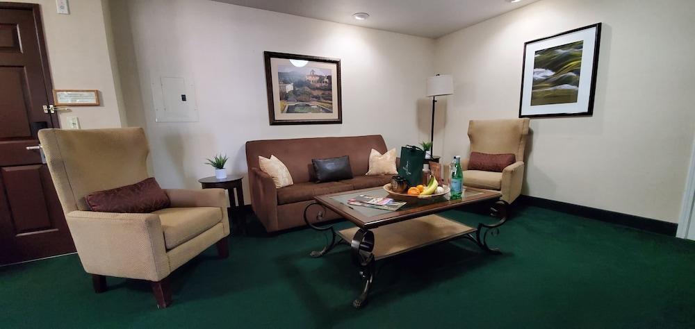 Rogue Regency Inn & Suites Medford Dış mekan fotoğraf