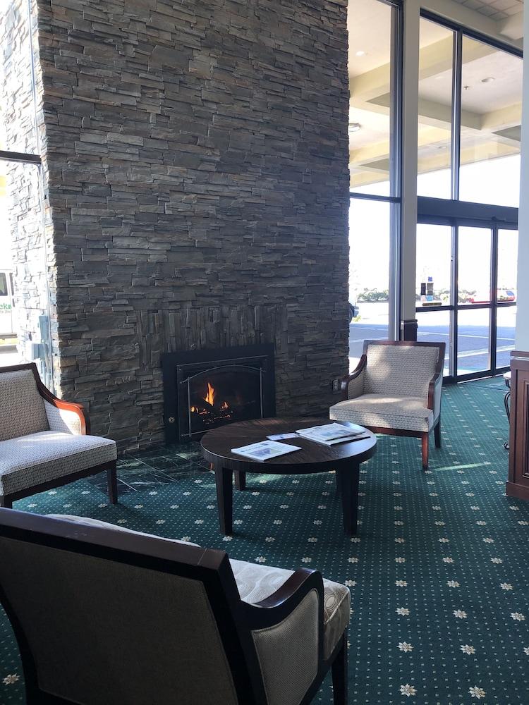 Rogue Regency Inn & Suites Medford Dış mekan fotoğraf