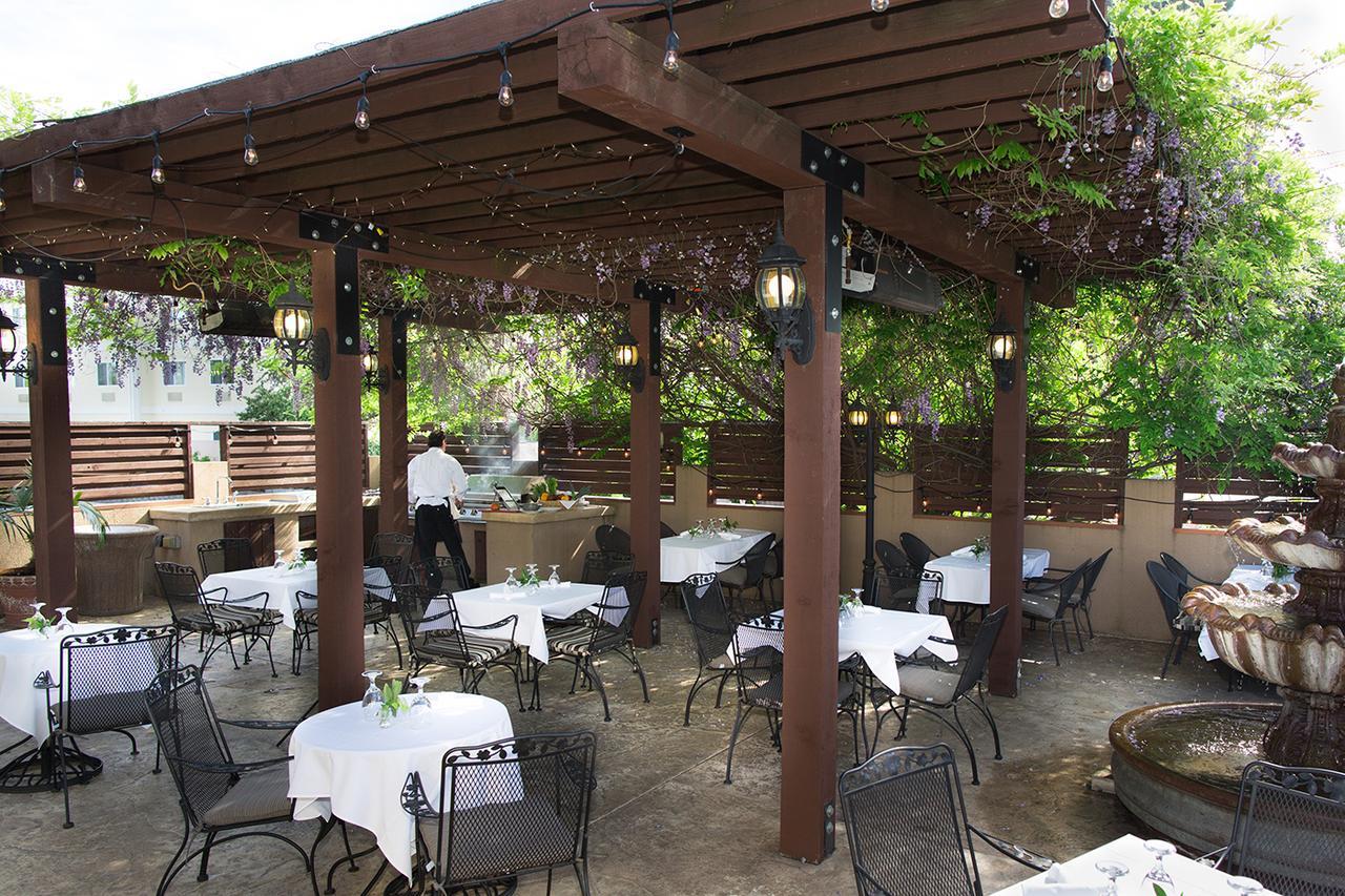 Rogue Regency Inn & Suites Medford Dış mekan fotoğraf