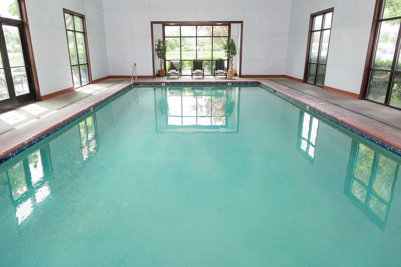 Rogue Regency Inn & Suites Medford Dış mekan fotoğraf
