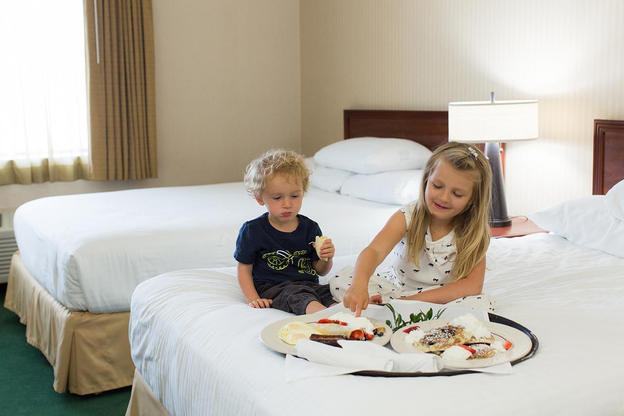 Rogue Regency Inn & Suites Medford Dış mekan fotoğraf
