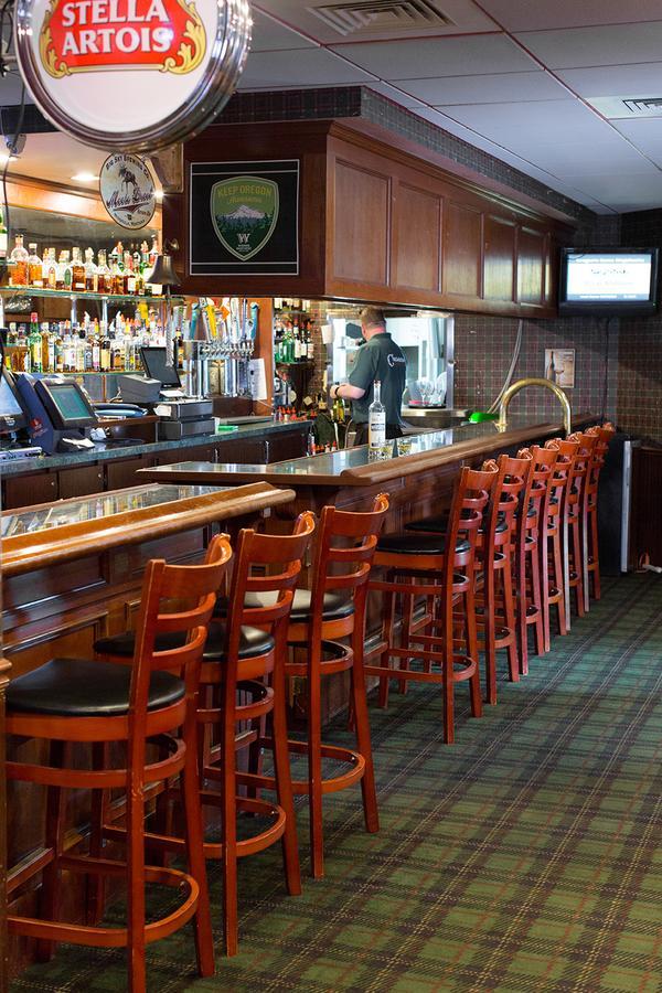 Rogue Regency Inn & Suites Medford Dış mekan fotoğraf