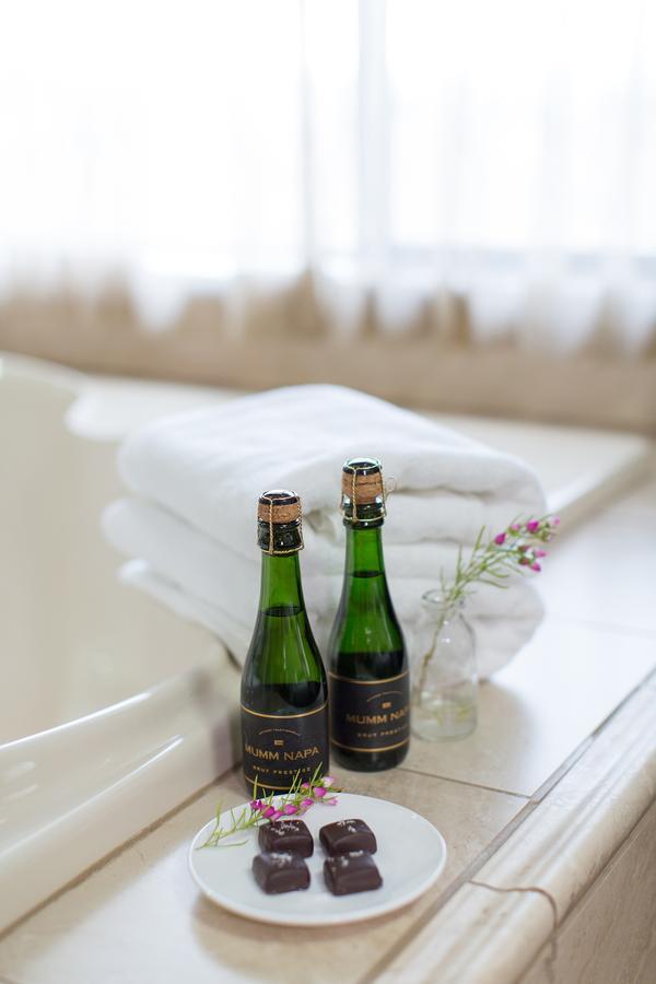 Rogue Regency Inn & Suites Medford Dış mekan fotoğraf