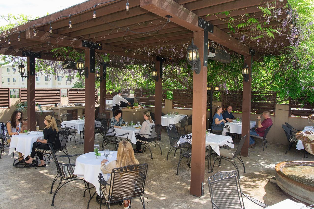 Rogue Regency Inn & Suites Medford Dış mekan fotoğraf