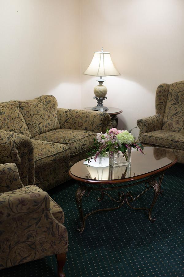 Rogue Regency Inn & Suites Medford Dış mekan fotoğraf