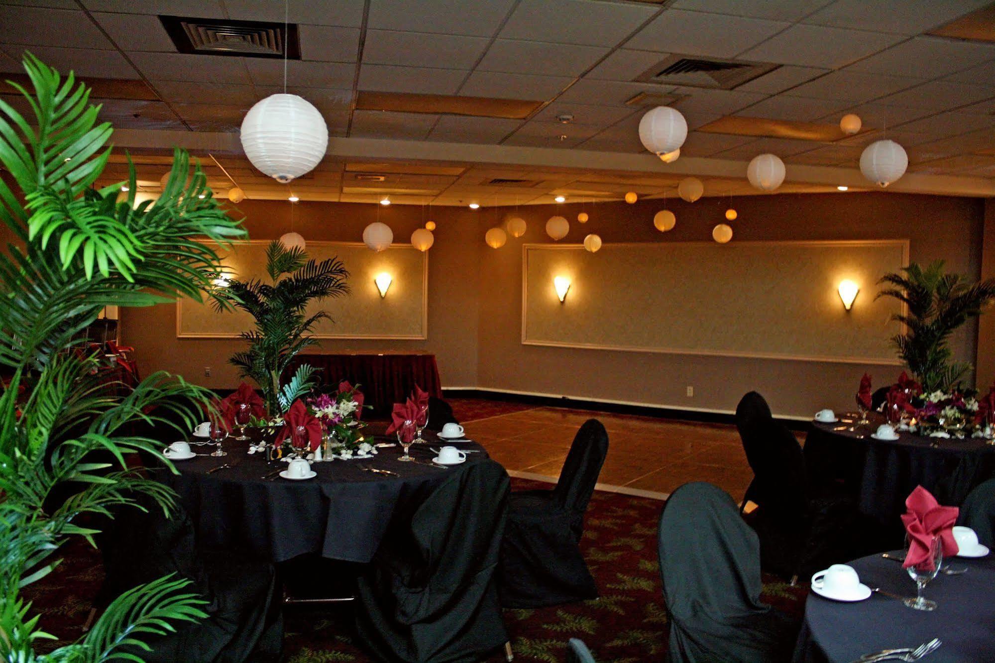 Rogue Regency Inn & Suites Medford Dış mekan fotoğraf