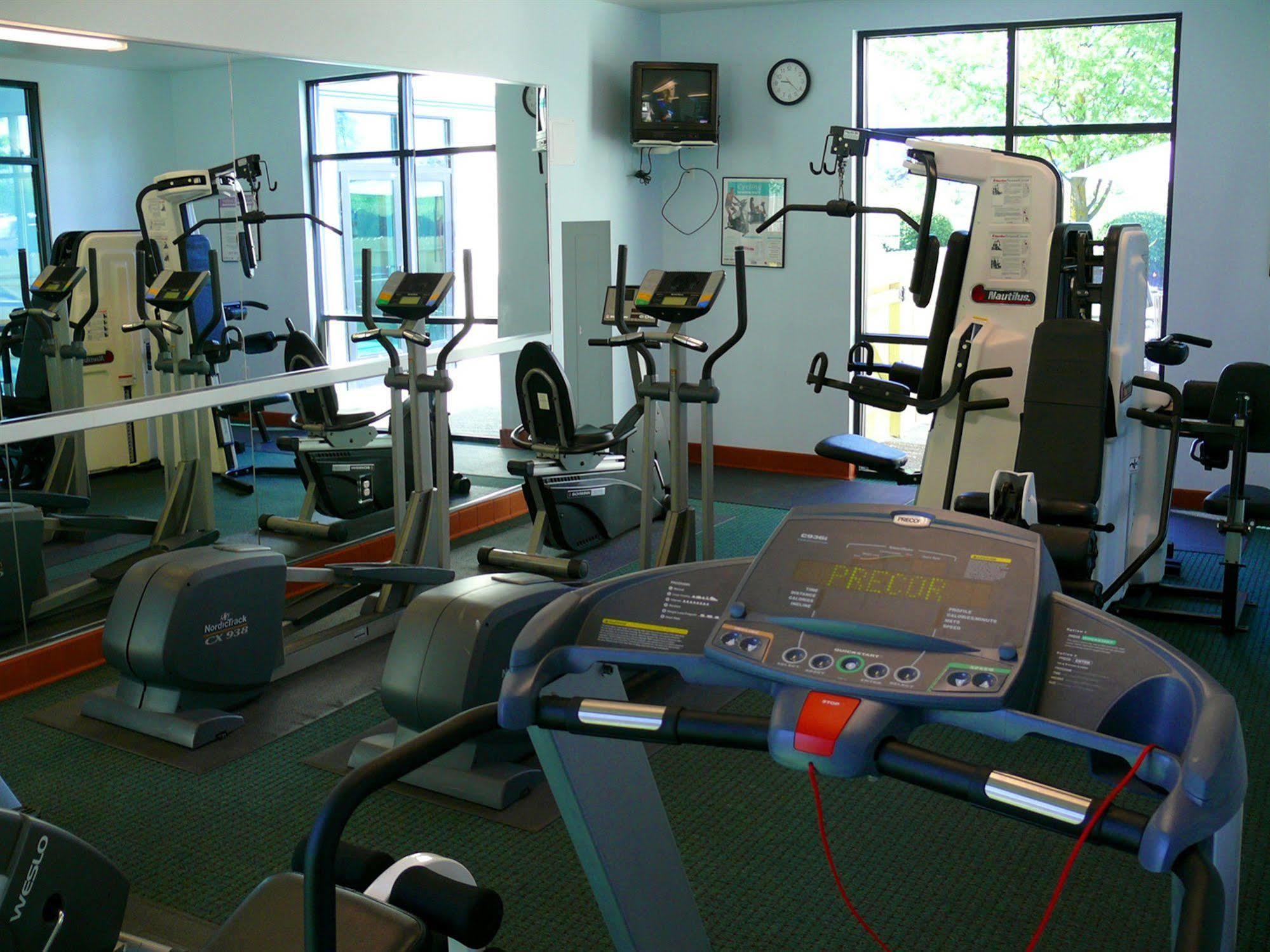 Rogue Regency Inn & Suites Medford Dış mekan fotoğraf