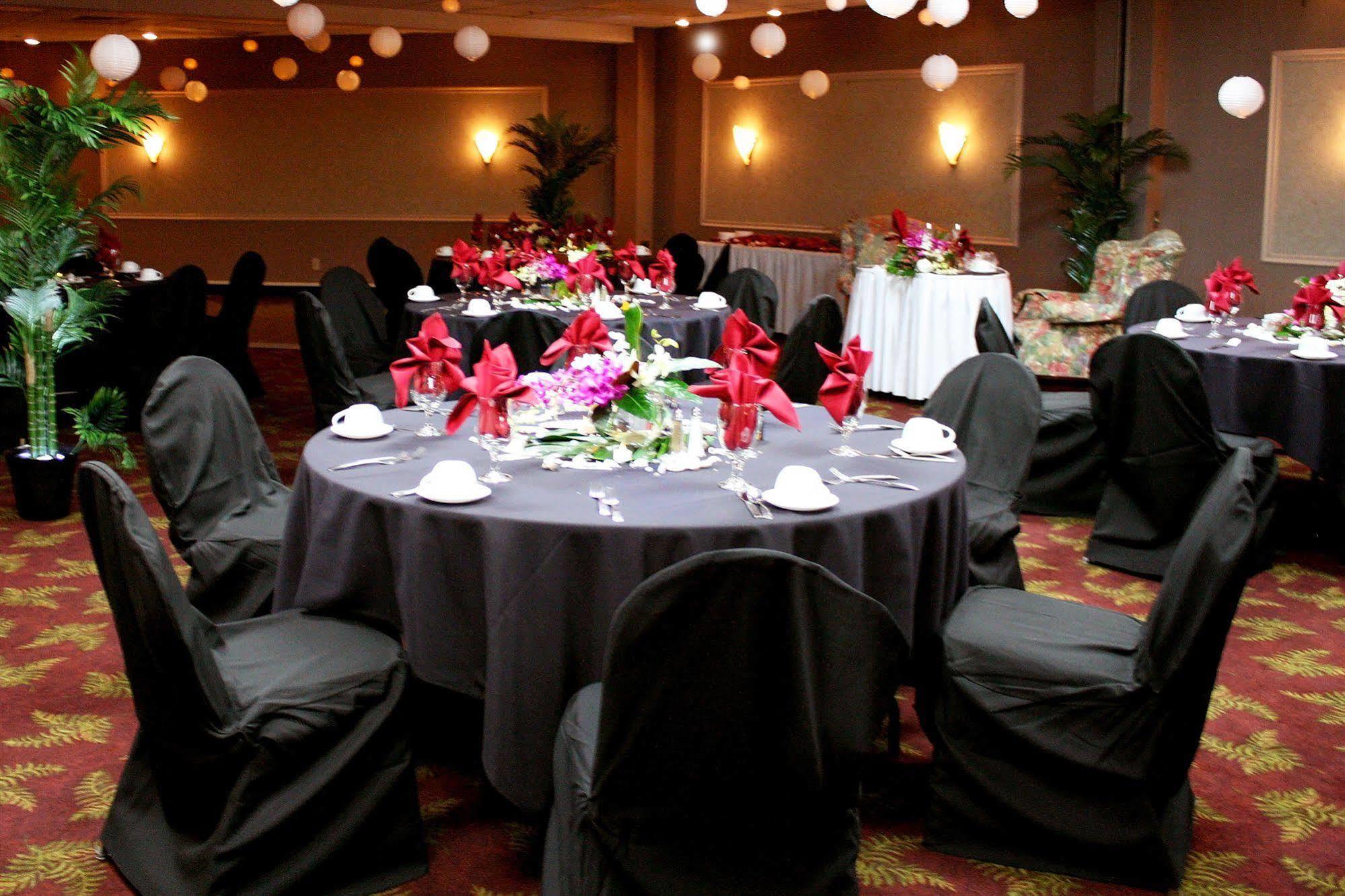 Rogue Regency Inn & Suites Medford Dış mekan fotoğraf